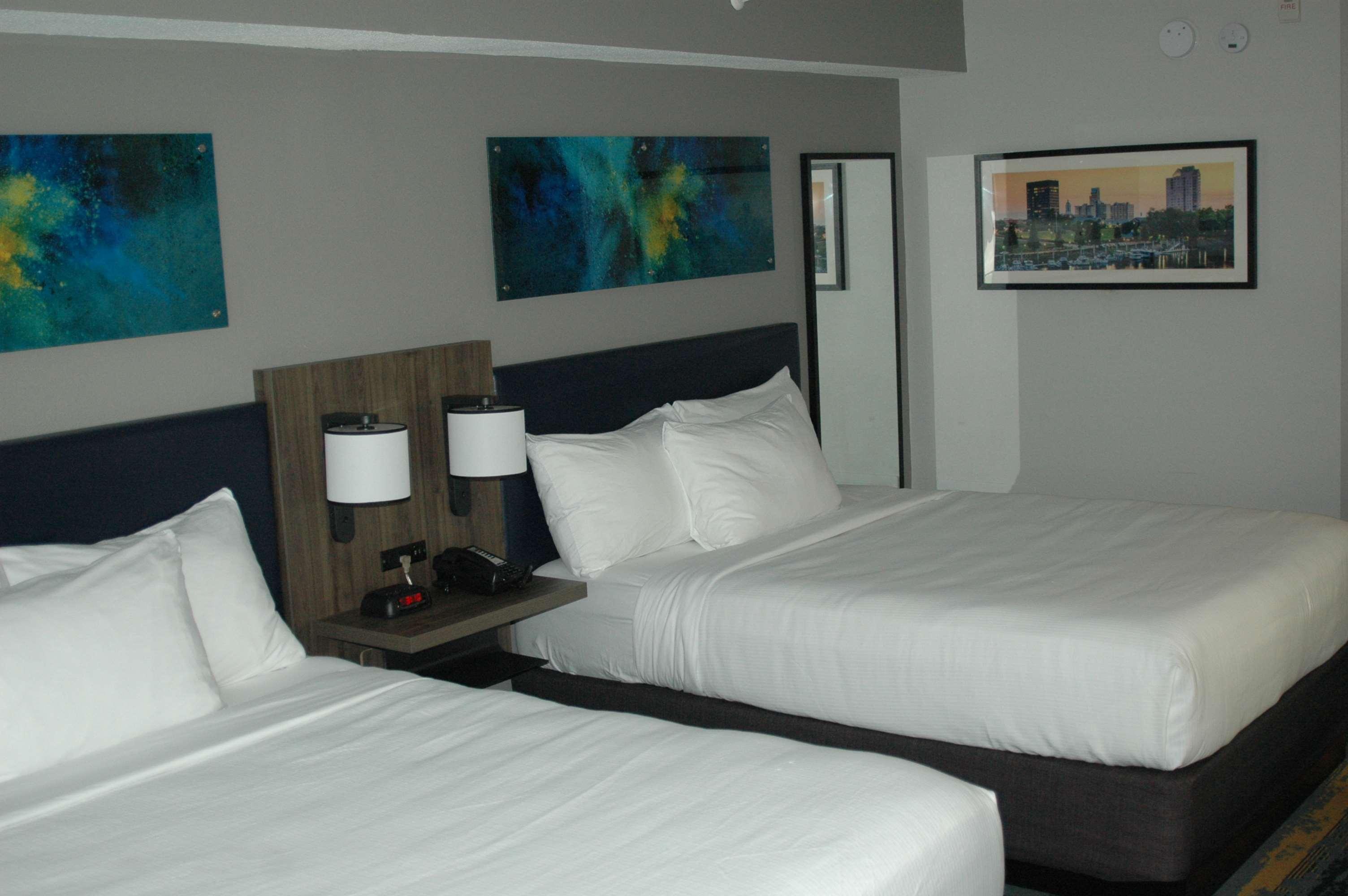 Best Western Plus Augusta North Inn & Suites Exterior photo