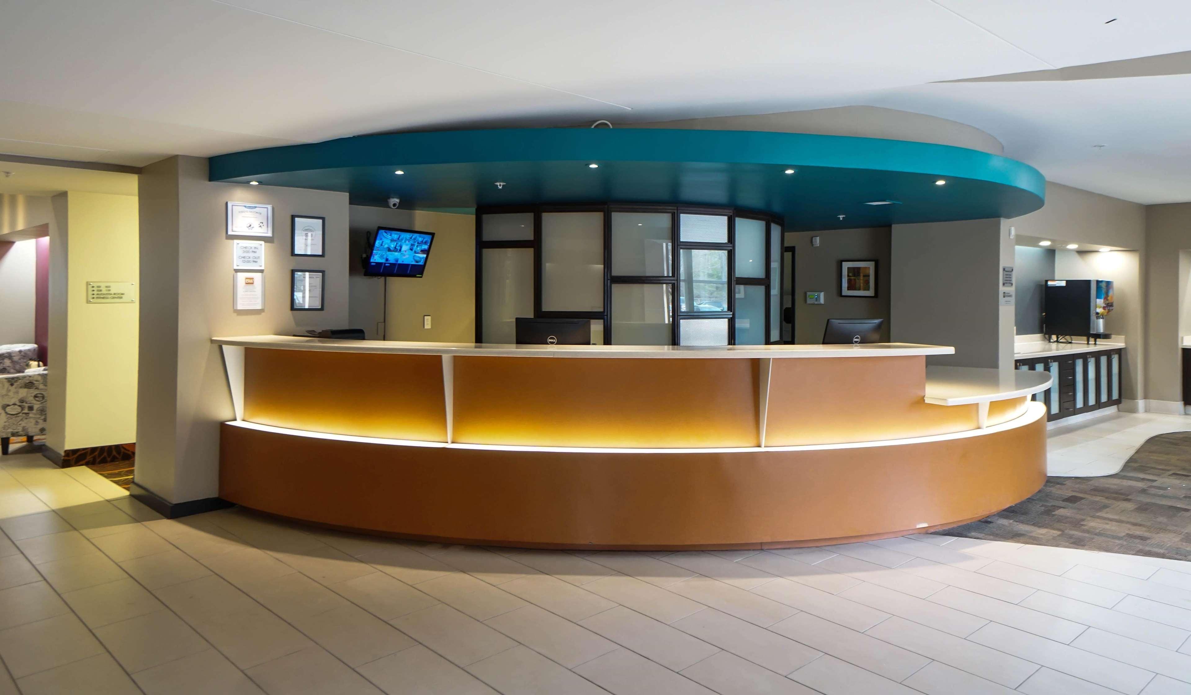 Best Western Plus Augusta North Inn & Suites Exterior photo